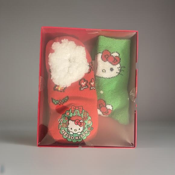Hello Kitty Christmas Chenille Crew Socks And Slipper Socks Size L/XL New In Box - Picture 1 of 4